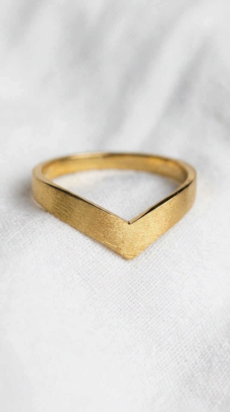 18K solid gold chevron v shape brushed ring