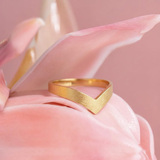 18K solid gold chevron v shape brushed ring