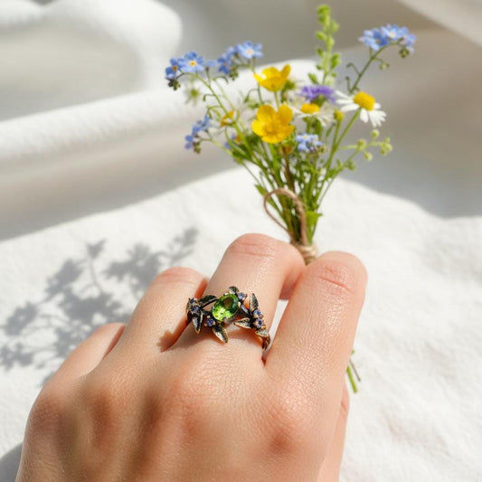 925 Sterling Silver Green Peridot Leaf Ring