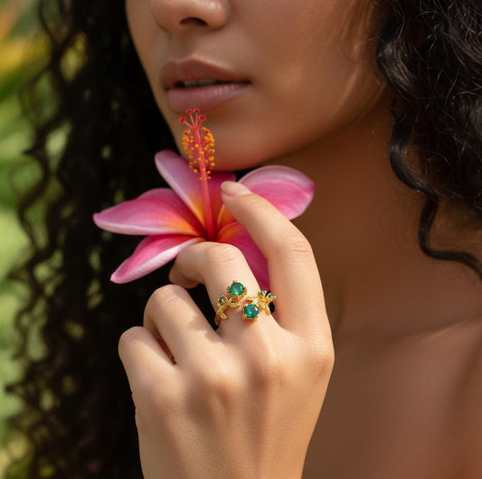 14–18K Solid Gold Emerald Toi et Moi Ring