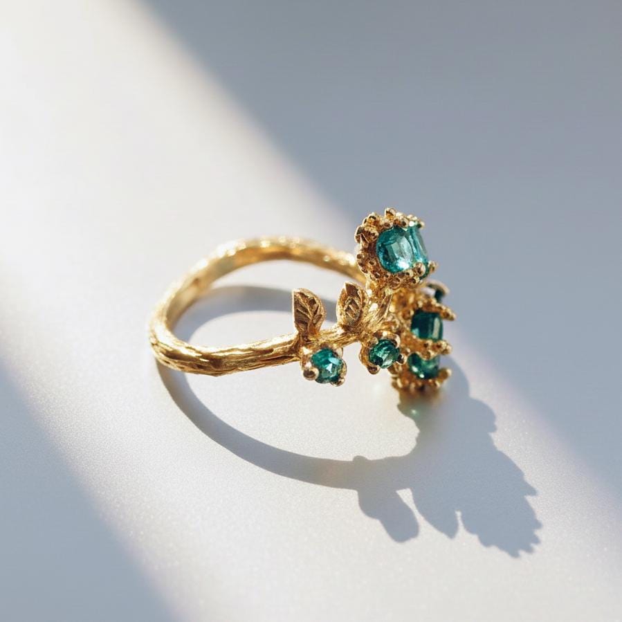 14–18K Solid Gold Emerald Ring, additional angle