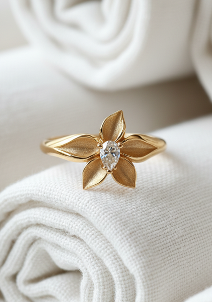 14K Gold Diamond Flower Ring