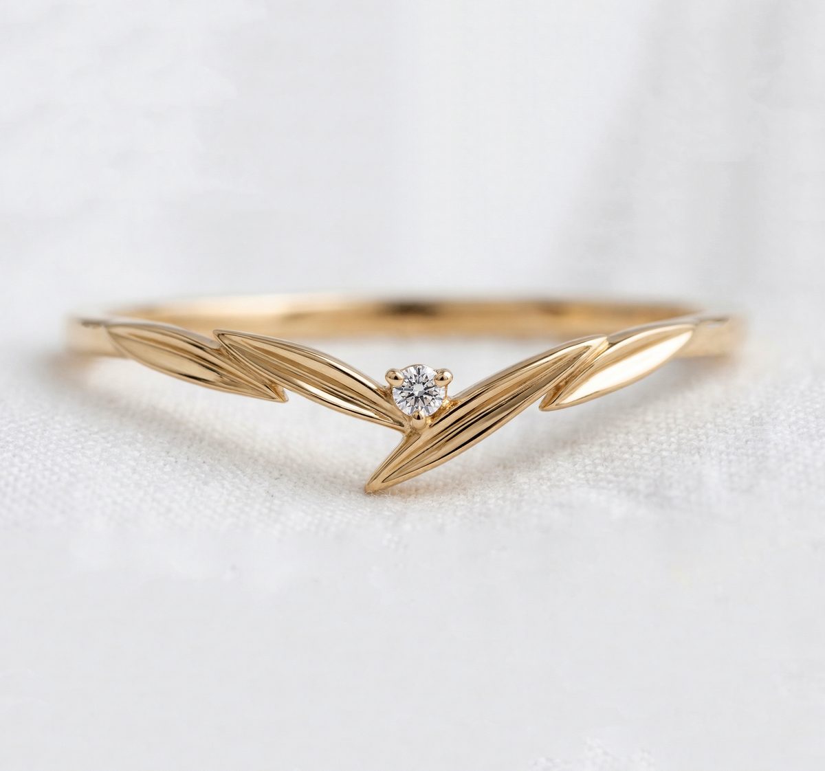 14K Gold Minimalist Leaf Wedding Band