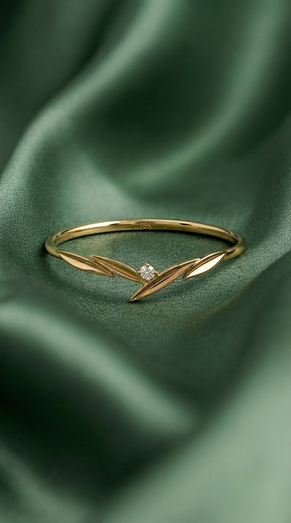 14K Gold Minimalist Leaf Wedding Band