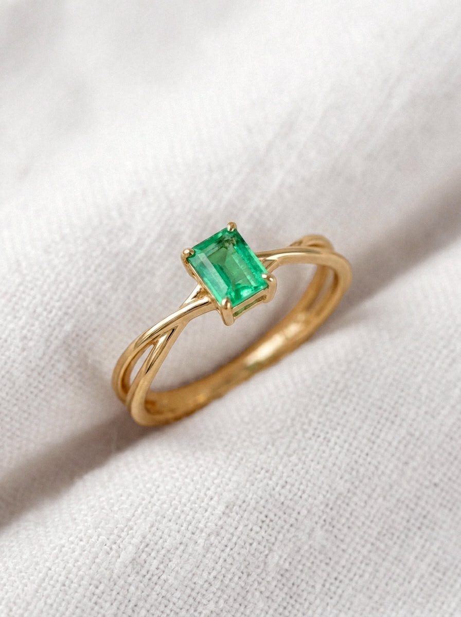 14K Gold Natural Emerald Ring