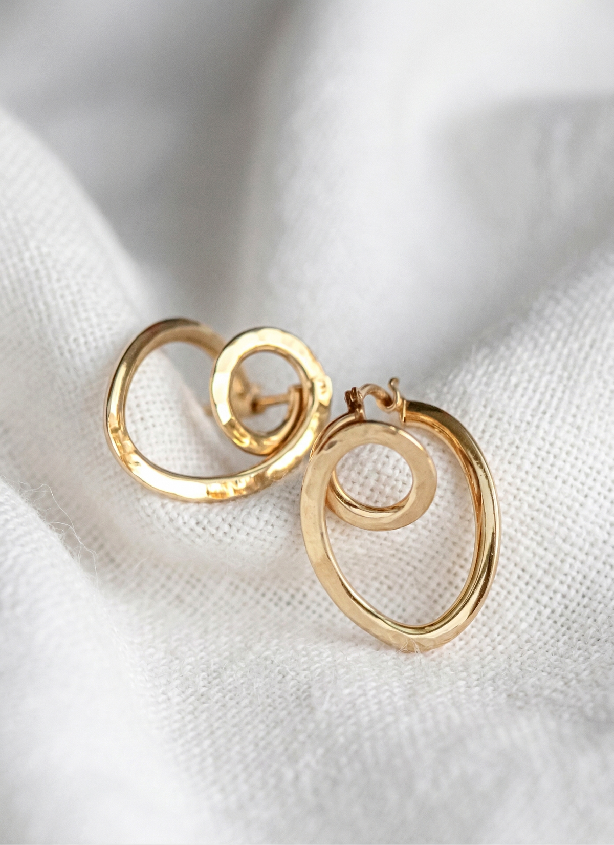 14K Gold Swirl Hoop Earrings