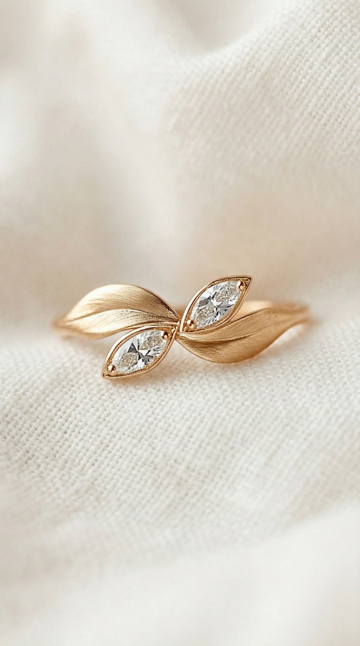14K Gold Leaf Toi Et Moi Diamond Ring