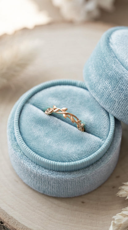 14K Gold Vine Leaf Wedding Band
