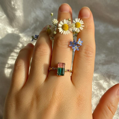 14K Solid Gold Bicolor Tourmaline Ring, band detail