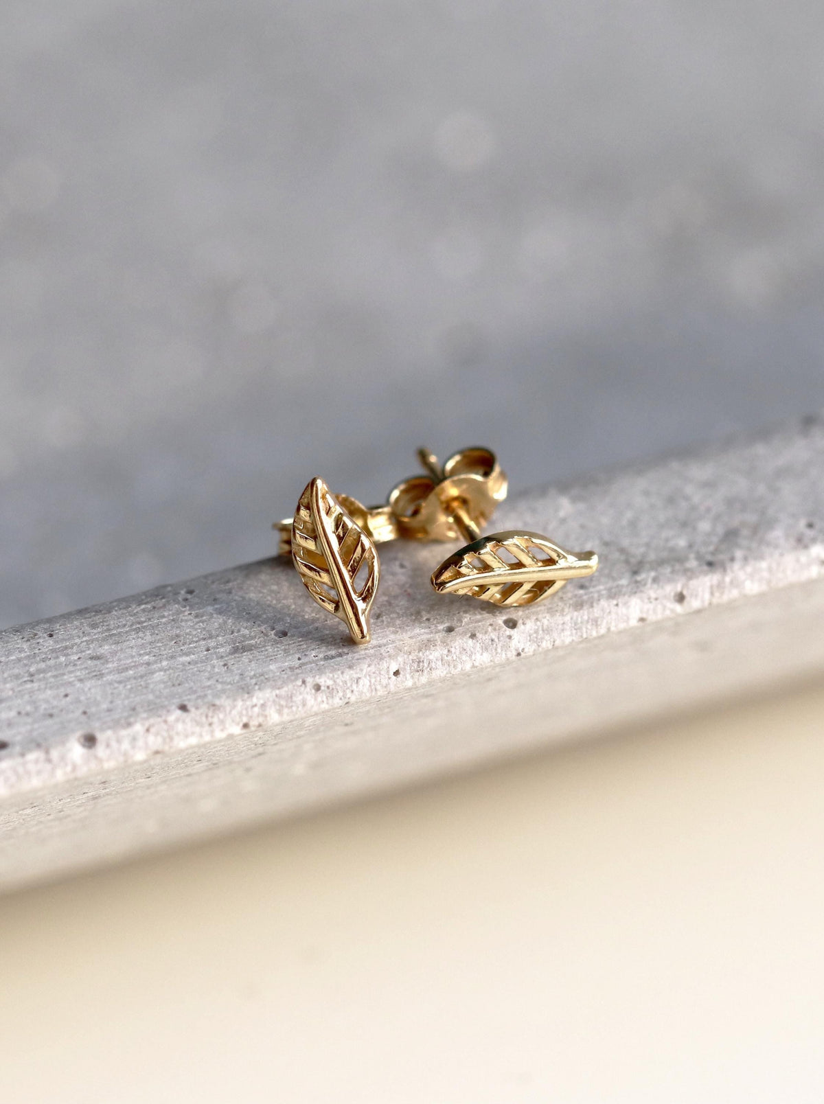 14K Solid Gold Leaf Stud Earrings, stone or metal detail