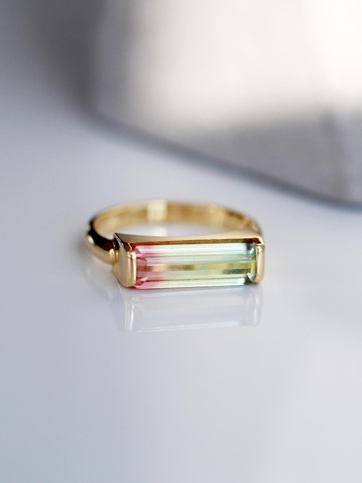 14K Solid Gold Long Bar Bi-Color Tourmaline Ring, texture close-up