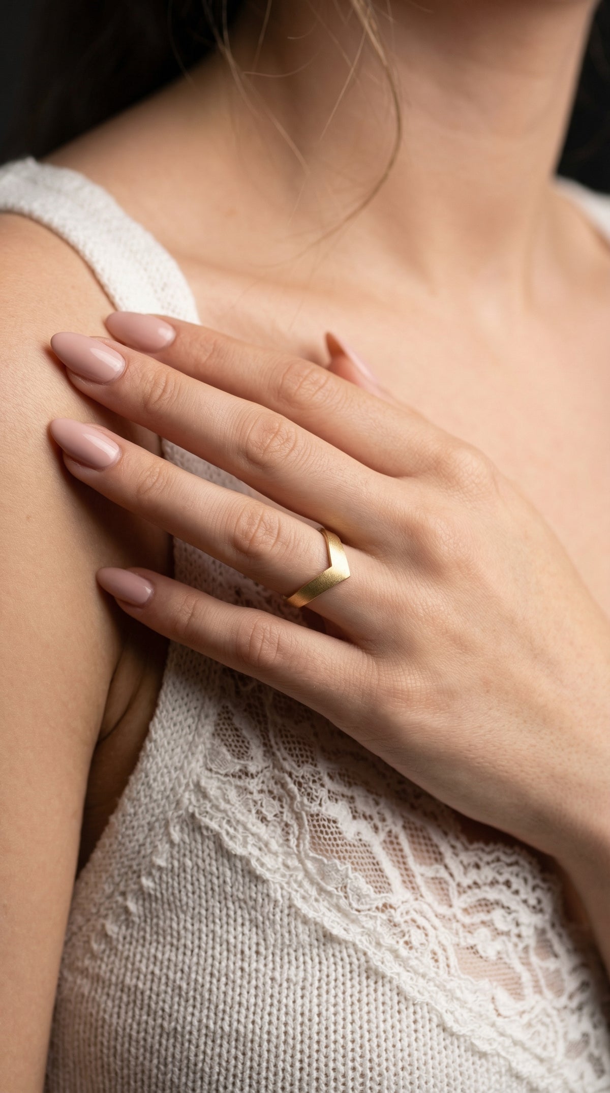 18K solid gold chevron v shape brushed ring