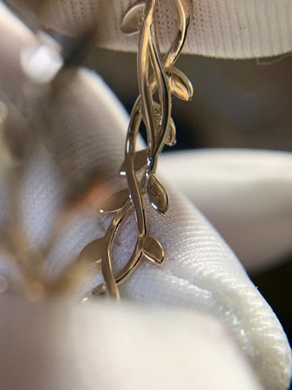 14K Gold Vine Leaf Wedding Band