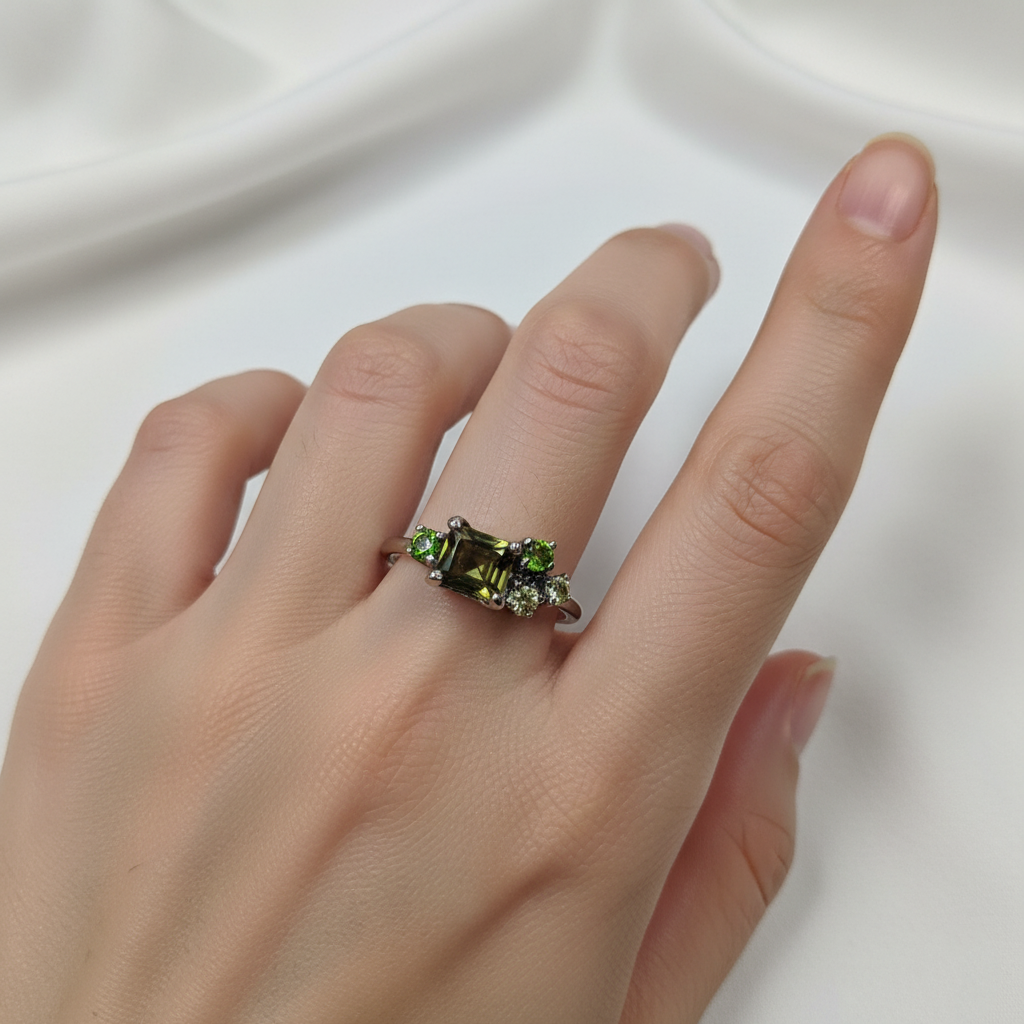 925 Sterling Silver Baguette Tourmaline Ring, setting detail