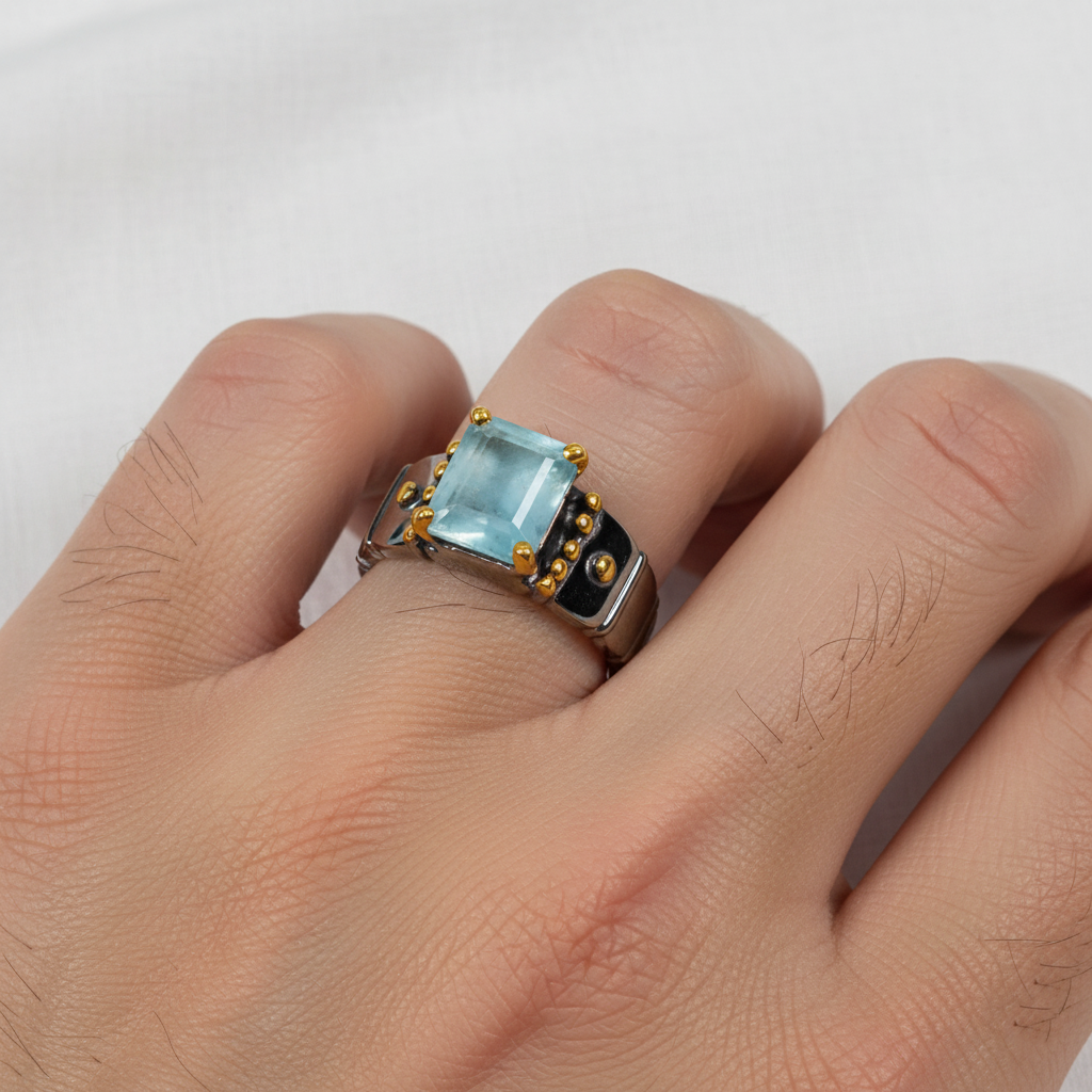 925 Sterling Silver Blue Aquamarine Ring, additional angle
