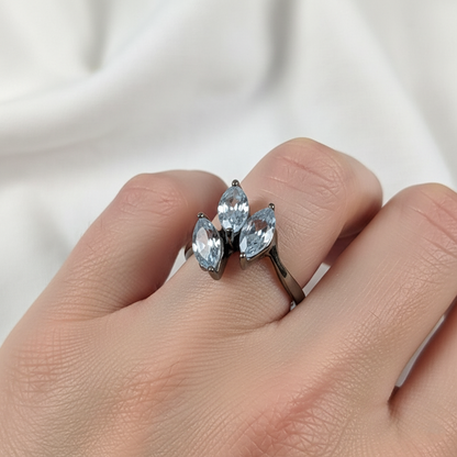 925 Silver Blue Topaz Marquise Ring, setting detail