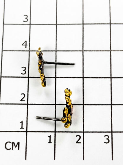 925 Silver Garnet Branch Earrings, close-up detail
