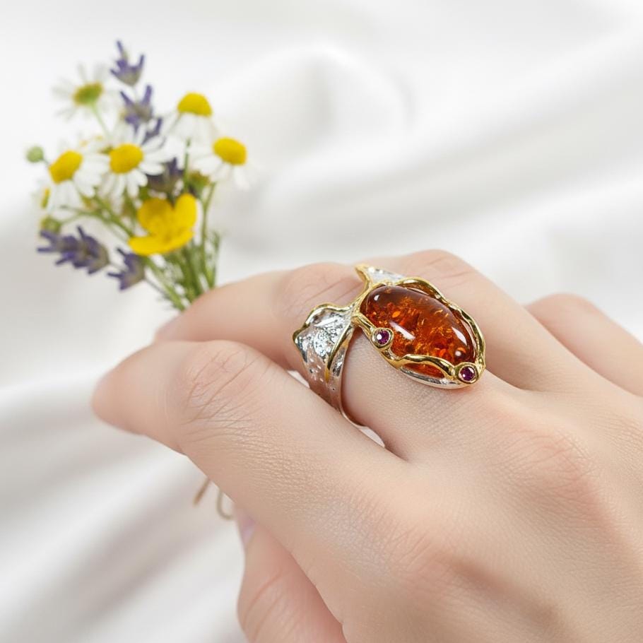 925 Sterling Silver Orange Gemstone Ring, setting detail