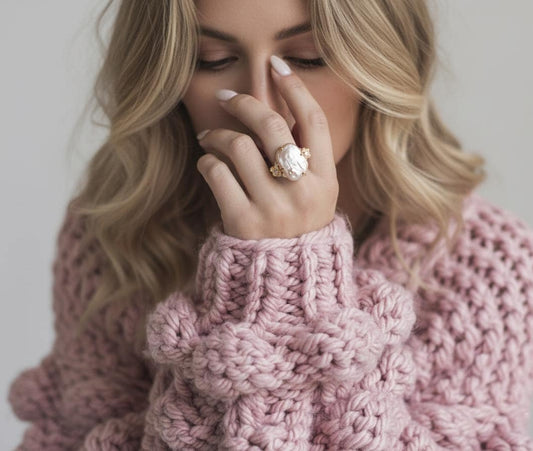 925 Sterling Silver Baroque Pearl Ring, close-up detail
