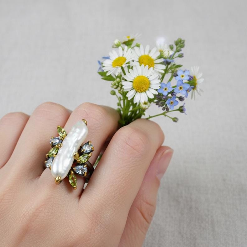 925 Sterling Silver Baroque Pearl Ring, band detail