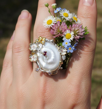 925 Sterling Silver Baroque Pearl Ring, close-up detail
