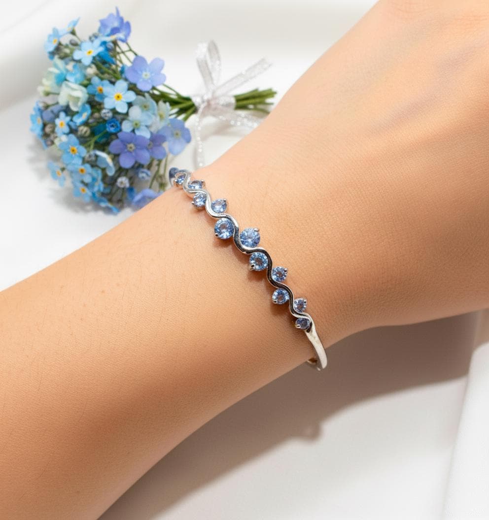 925 Sterling Silver Blue Sapphire Cuff Bracelet, close-up detail