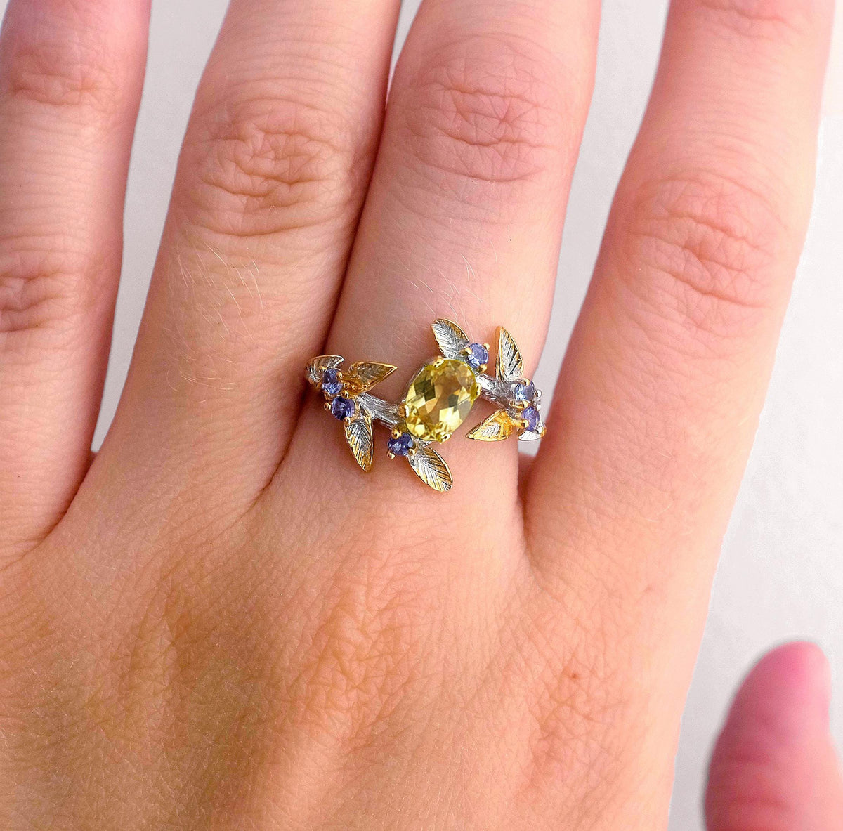 925 Sterling Silver Citrine Ring, setting detail