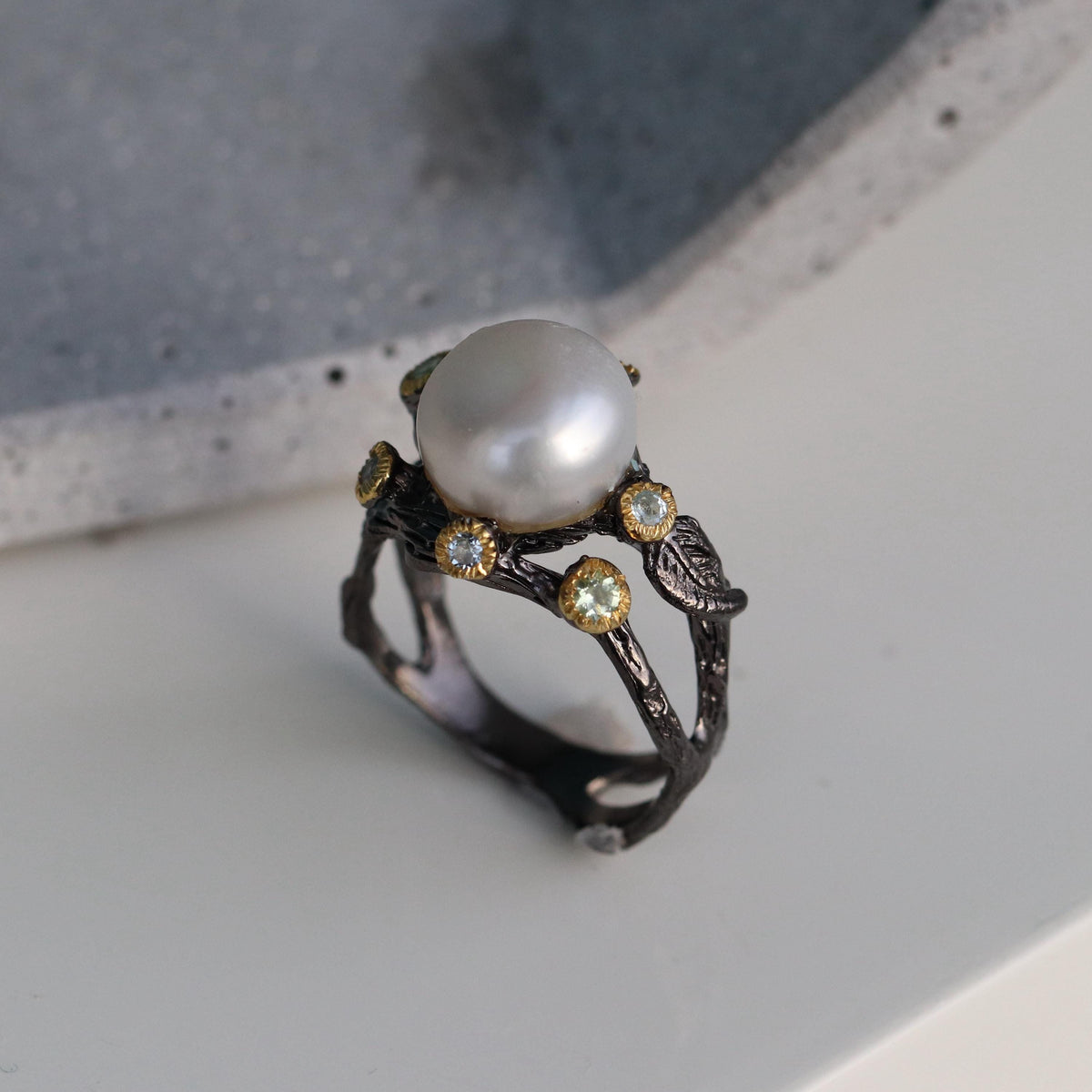 925 Sterling Silver Freshwater Pearl Ring, close-up detail