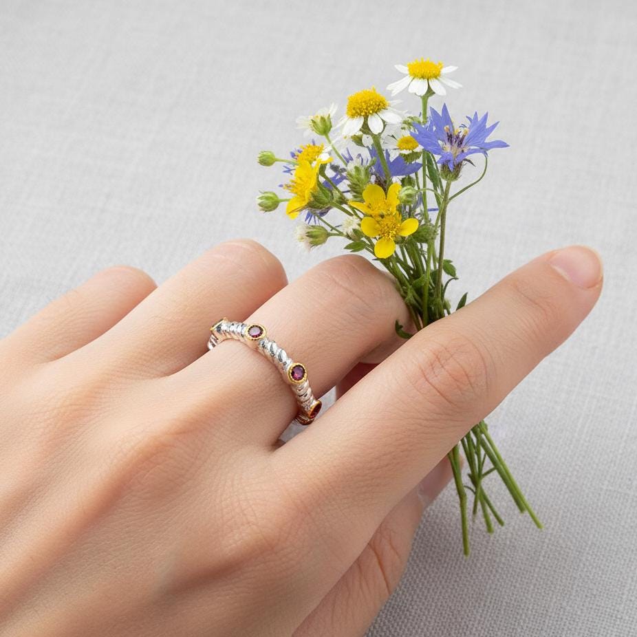925 Sterling Silver Garnet Ring, close-up detail