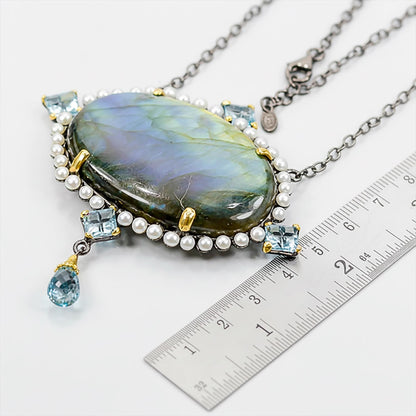 925 Sterling Silver Blue Labradorite Necklace, pendant detail