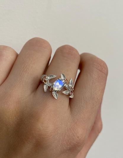 925 Sterling Silver Moonstone Ring, texture close-up