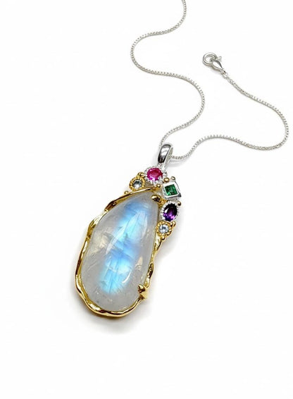 925 Sterling Silver Moonstone Necklace, chain detail