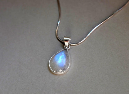 925 Sterling Silver Oval Moonstone Necklace, layered look