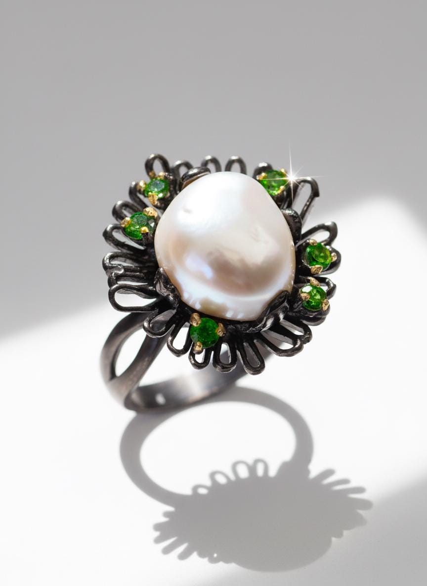 925 Sterling Silver Pearl Flower Ring, band detail