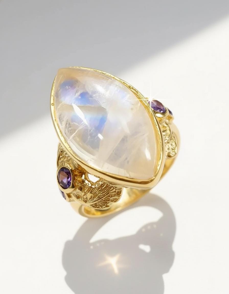925 Sterling Silver Rainbow Moonstone Ring, texture close-up