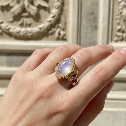925 Sterling Silver Rainbow Moonstone Ring, close-up detail