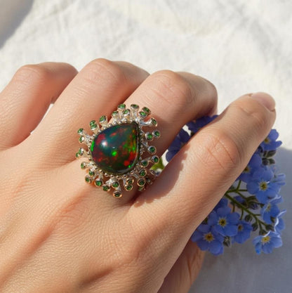 925 Sterling Silver Rainbow Opal Ring, setting detail