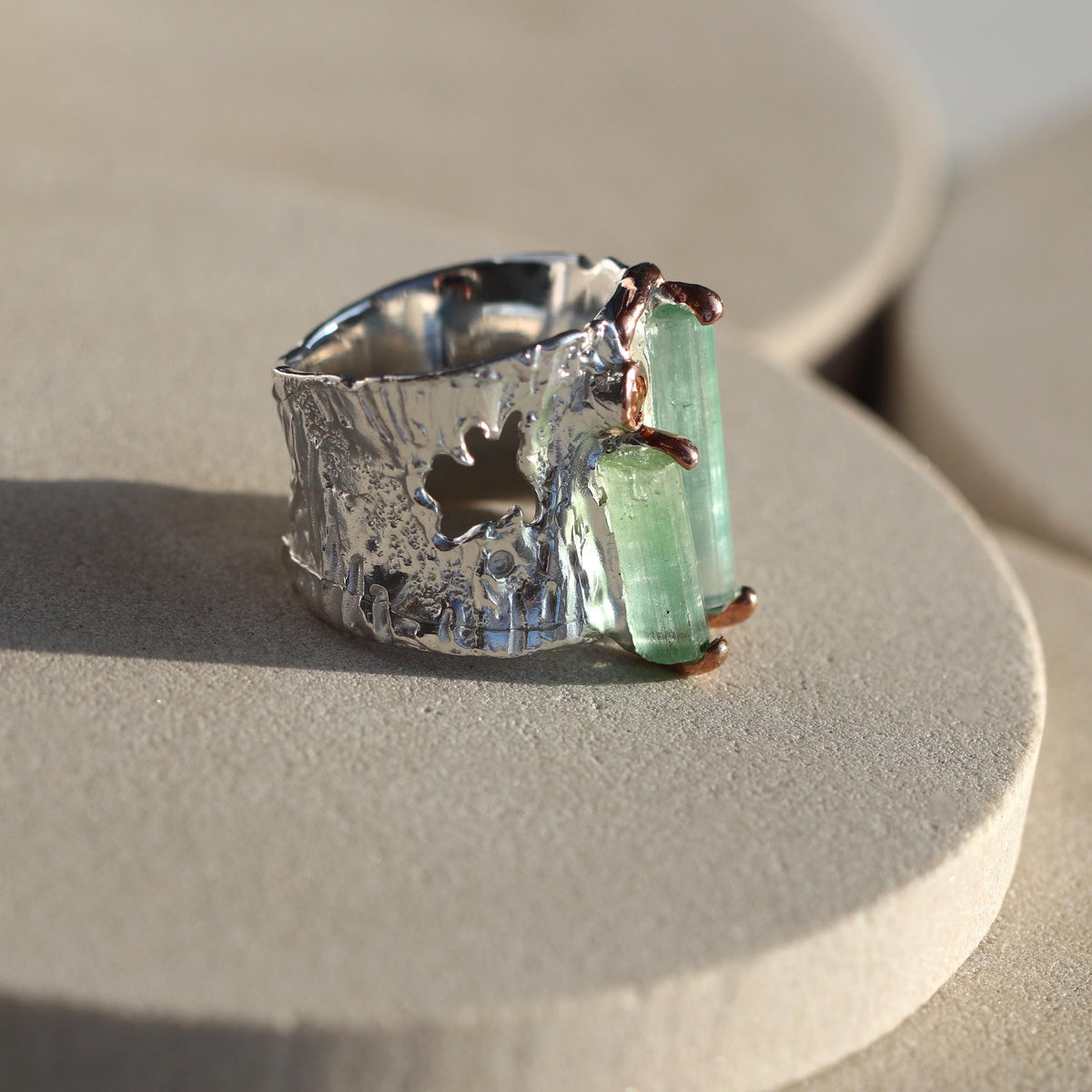925 Sterling Silver Raw Green Tourmaline Ring, band detail