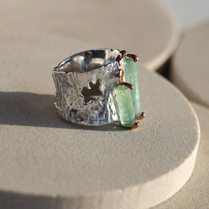 925 Sterling Silver Raw Green Tourmaline Ring, band detail