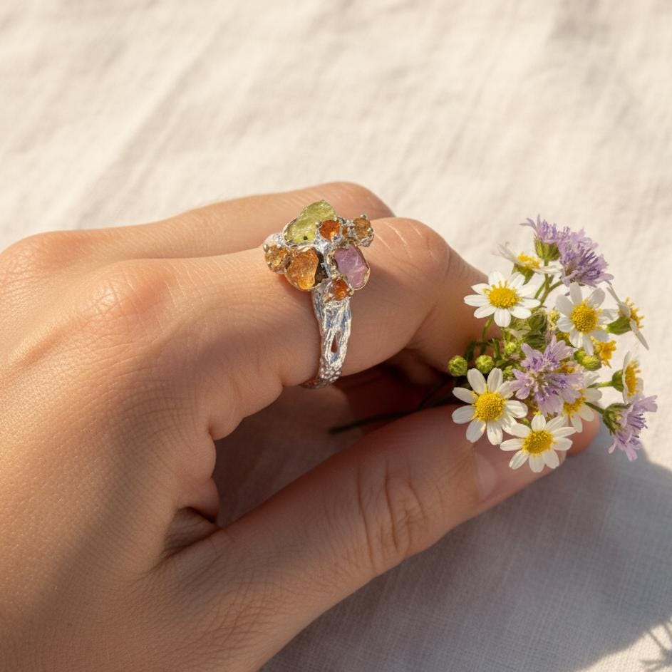 925 Silver Raw Colorful Peridot Sapphire Ring, setting detail