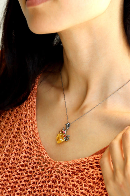 925 Sterling Silver Raw Yellow Citrine Necklace, close-up detail