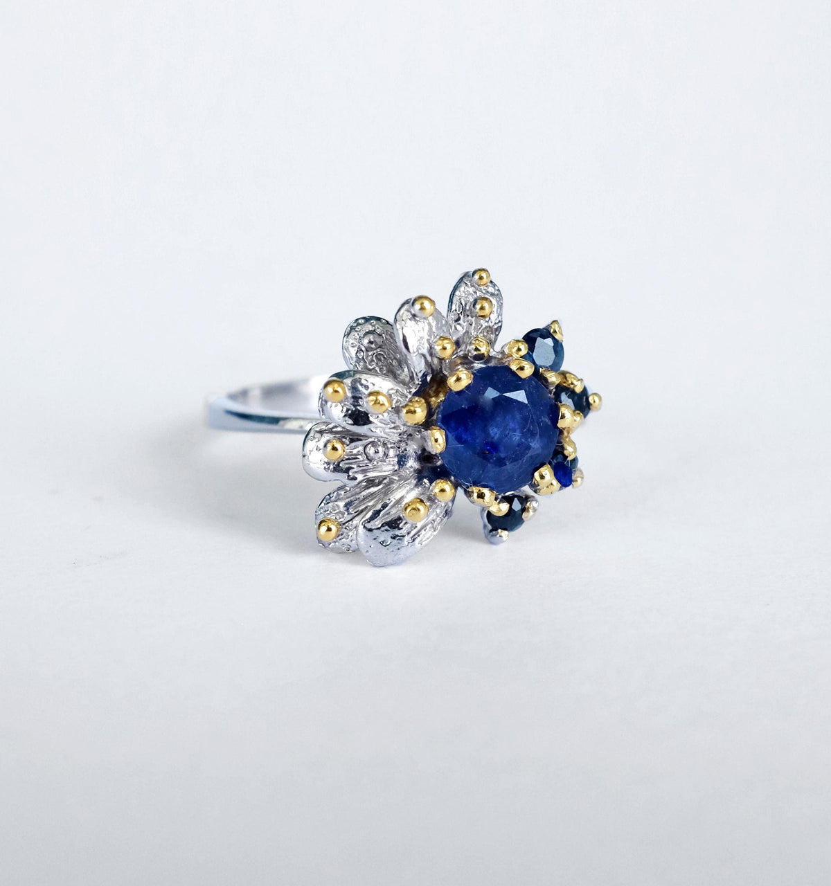 925 Sterling Silver Real Sapphire Ring, band detail