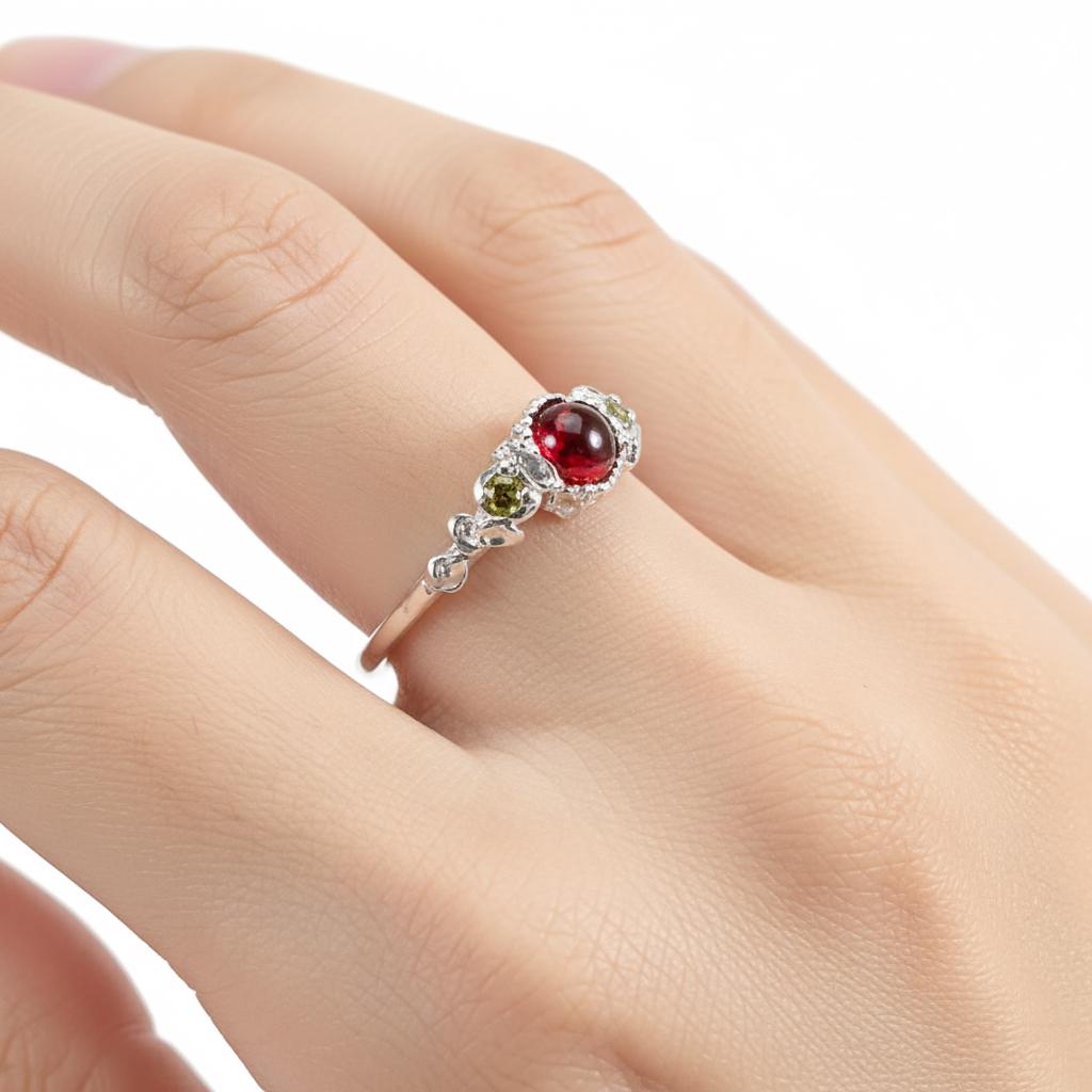 925 Sterling Silver Red Garnet Ring, close-up detail
