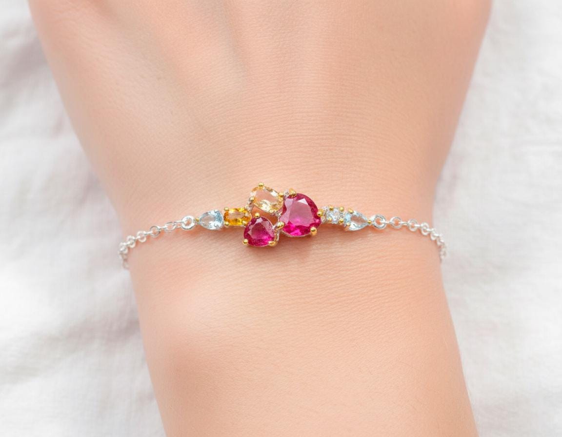 925 Sterling Silver Ruby Heart Bracelet, link or setting detail