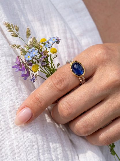 925 Sterling Silver Sapphire Dainty Ring, close-up detail
