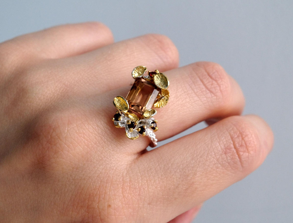 Brown Smoke Quartz Emerald Cut Ring, setting detail