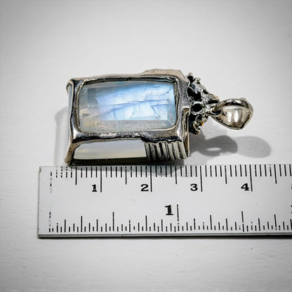 925 Sterling Silver Moonstone Necklace, chain detail