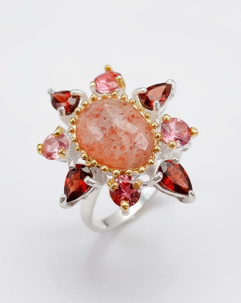 925 Sterling Silver Sunstone Ring, texture close-up