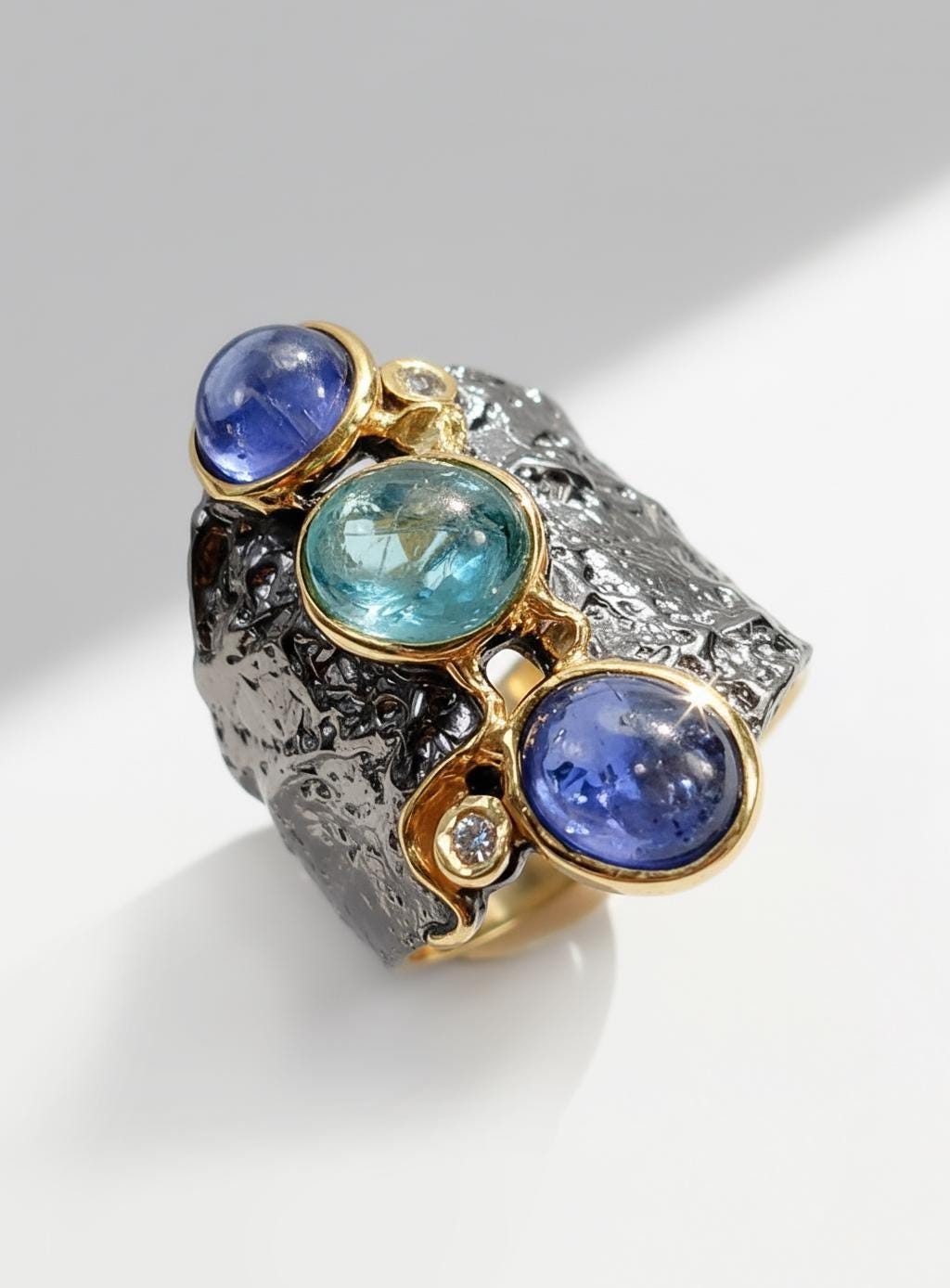 925 Sterling Silver Tanzanite Apatite Ring, close-up detail