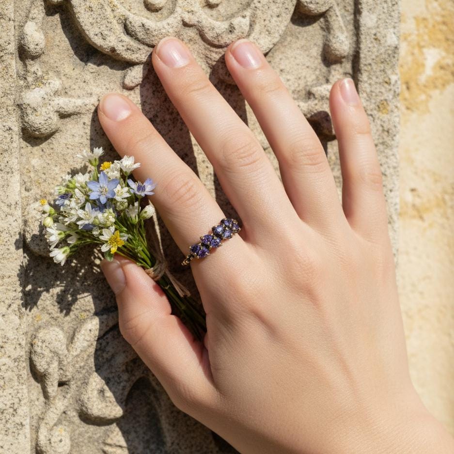 925 Sterling Silver Blue Tanzanite Ring, setting detail